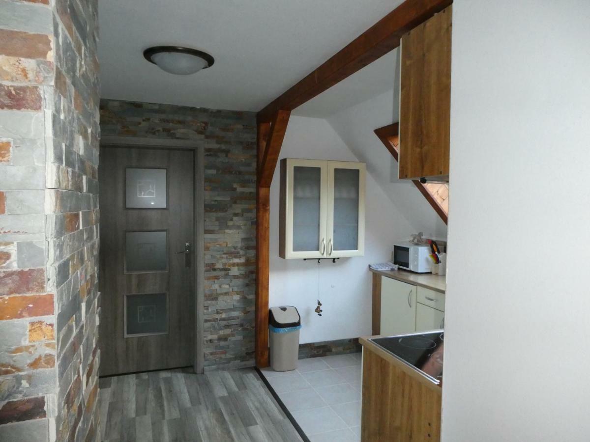 Jizdarna Malenovice Apartment Malenovice  Exterior photo